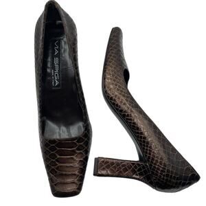 VIA SPIGA Size 6.5 Embossed Leather High Heels Brown Croc Print Slip On Shoes
